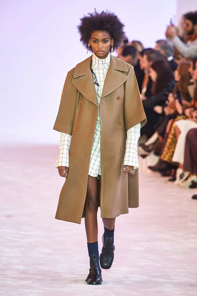 Look 1